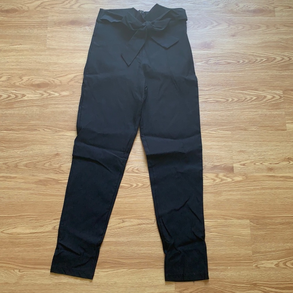 Black high waisted stretchy pants